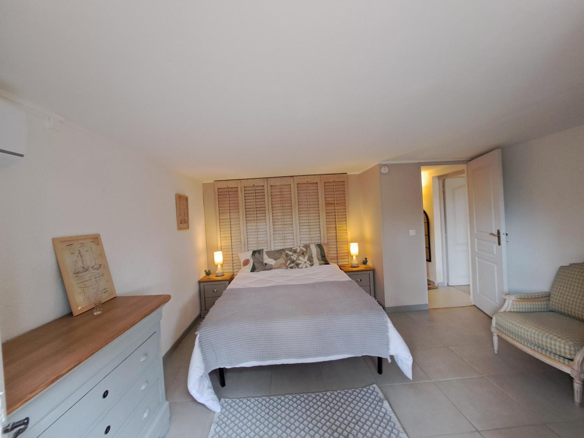Clos Helene Bed & Breakfast